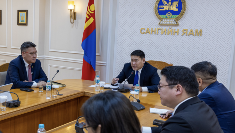 Ерөнхий сайд Л.Оюун-Эрдэнэ хөрөнгө оруулагчдад ээлтэй татварын орчин бий болгох үүрэг өглөө