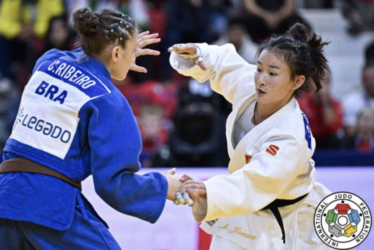 Парисын Их дуулга-д Монголын 10 жүдоч барилдана