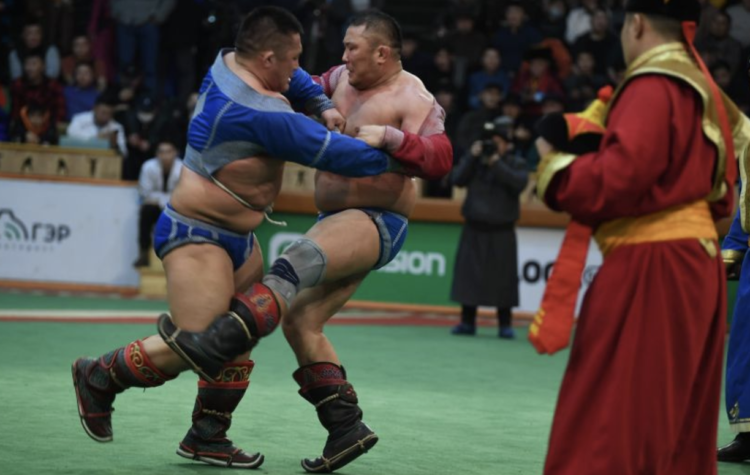 Сар шинийн барилдаантай хоёрдугаар сар