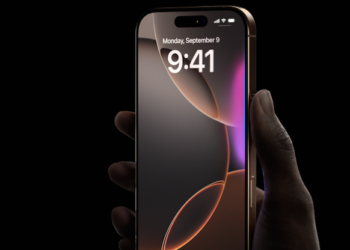 iPhone-г Америкт үйлдвэрлэвэл 3500 доллароор худалдаалагдана