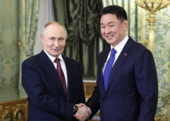 Монгол Улсын Ерөнхийлөгч У.Хүрэлсүх, ОХУ-ын Ерөнхийлөгч В.В.Путин нар албан ёсны уулзалт хийлээ