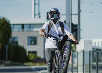 Улсын дугаар, гэрчилгээтэй суррон, мопедыг хөдөлгөөнд оролцуулна