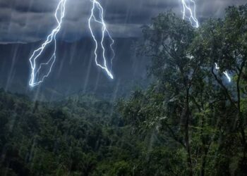 7 дугаар сарын цаг агаарын урьдчилсан төлөв-Ихэнх нутгаар олон жилийн дунджаас дулаан байна