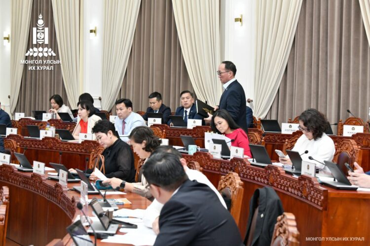 УИХ өнөөдөр  ‘Зээлийн хүүг бууруулах талаар авах арга хэмжээний тухай’ Улсын Их Хурлын тогтоолын төсөл хэлэлцэнэ