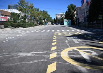 Нийтийн эзэмшлийн 28 байршилд төлбөртэй зогсоол барих ажил үргэлжилж байна
