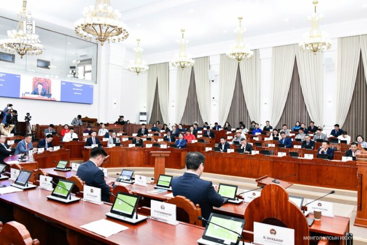 УИХ-ын 2025 оны хаврын ээлжит чуулганы 6 дугаар сард УИХГ Л.Оюун-Эрдэнэ 11 удаа чөлөө авчээ