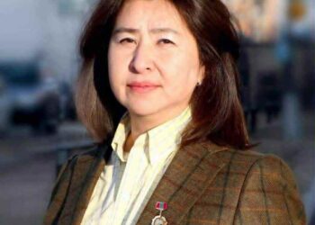 10 дугаар Богдын эмээ Ц.Гарамжав: Өнөө цагт бүтээгдсэн Аглаг Бүтээлийн Хийд бол Бурханч багш болон түүний гэргий Ким багшийн хамтын олон жилийн судалгаа хөдөлмөр туршлагын үр дүн юм