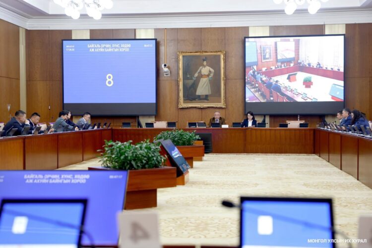 Байгаль орчин, хүнс, хөдөө аж ахуйн байнгын хороо 18 удаа хуралдаж 36 асуудал хэлэлцэн, нэг хууль, Улсын Их Хурлын тогтоол хоёрыг батлуулжээ