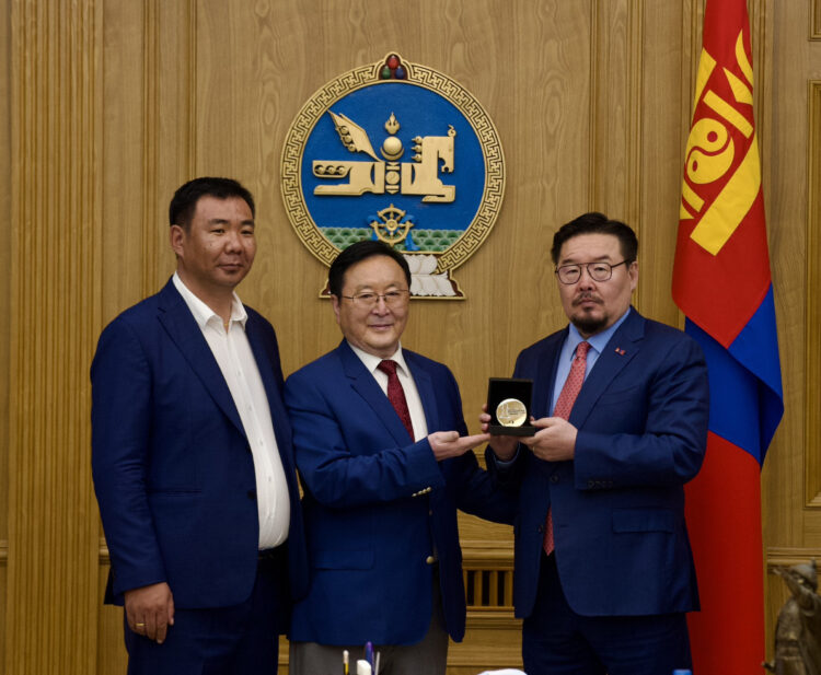 Монголын шатрын холбооны амжилтыг үнэлж, “OUTSTANDING CONTRIBUТION AWARD 2025” шагналаар шагналаа