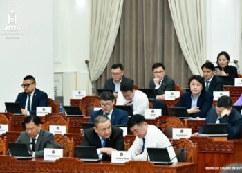 Өнөөдөр 2025.07.04-ны өдөр УИХ-ын ээлжит хурал 10:00 цагаас эхэлнэ.