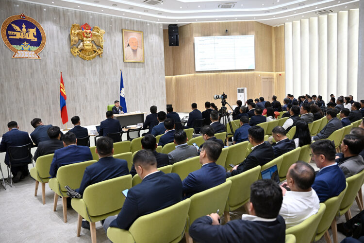 Нийслэлийн удирдах ажилтнуудын өнөөдрийн шуурхай зөвлөгөөнөөр хотын дарга Х.Нямбаатар дараах үүрэг даалгаврыг өглөө