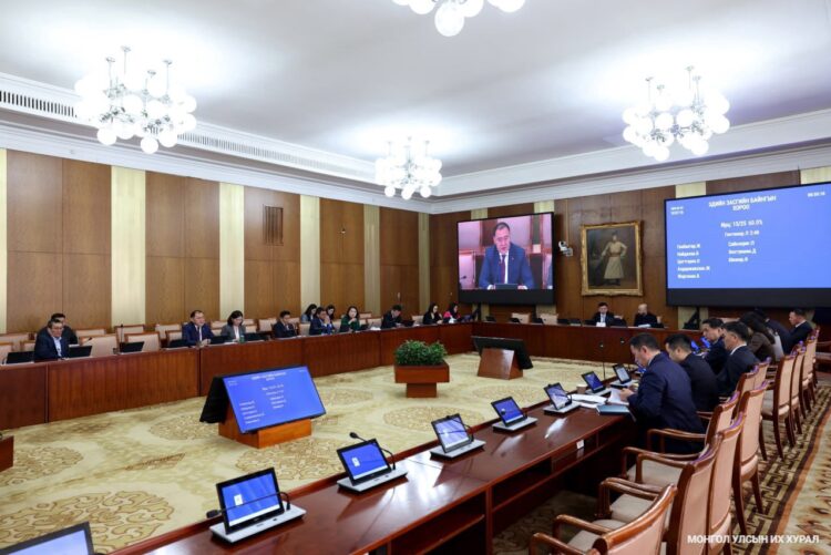 Өнөөдөр төсвийн байнгын хороо нийгмийн даатгалын сангийн 2025 оны төсвийн тухай хуульд өөрчлөлт оруулах тухай, Эрүүл мэндийн даатгалын сангийн 2025 оны төсвийн тухай хуульд өөрчлөлт оруулах тухай хуулийн төслүүдийг хэлэлцэнэ