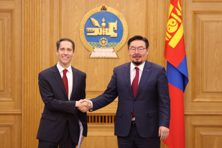 Ерөнхий сайд Г.Занданшатар Монгол дахь Америкийн худалдааны танхимын төлөөллийг хүлээн авч уулзлаа