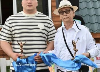 Монгол Улсын арслан Э.Батмагнай өөрт нь зориулсан шүлэгтэй болжээ