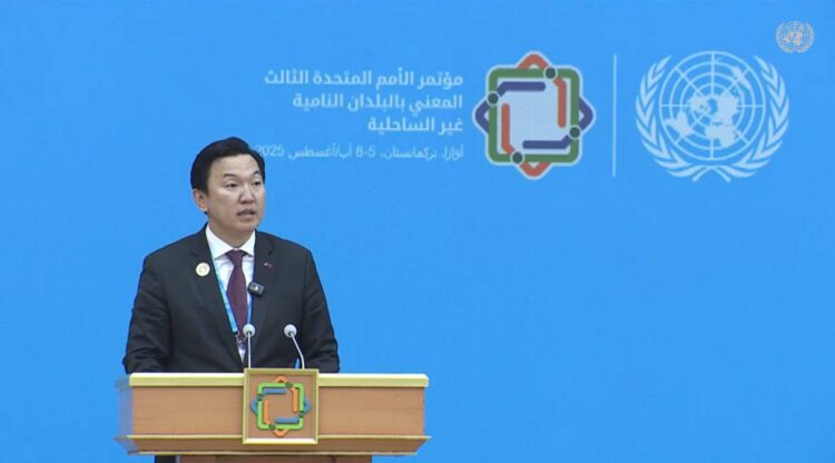 ДАЛАЙД ГАРЦГҮЙ ХӨГЖИЖ БУЙ ОРНУУДЫН АСУУДЛААРХ   НҮБ-ЫН ГУРАВДУГААР БАГА ХУРАЛ ЭХЭЛЛЭЭ