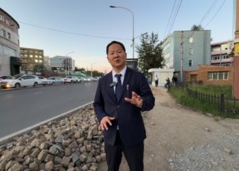 Т.Даваадалай: Барилгын хөгжлийн төвийн урд явган замын доогуур кабель сувагчлалын ажил хийхээр хуучин шоо хэлбэрийн явган замыг хуулсан