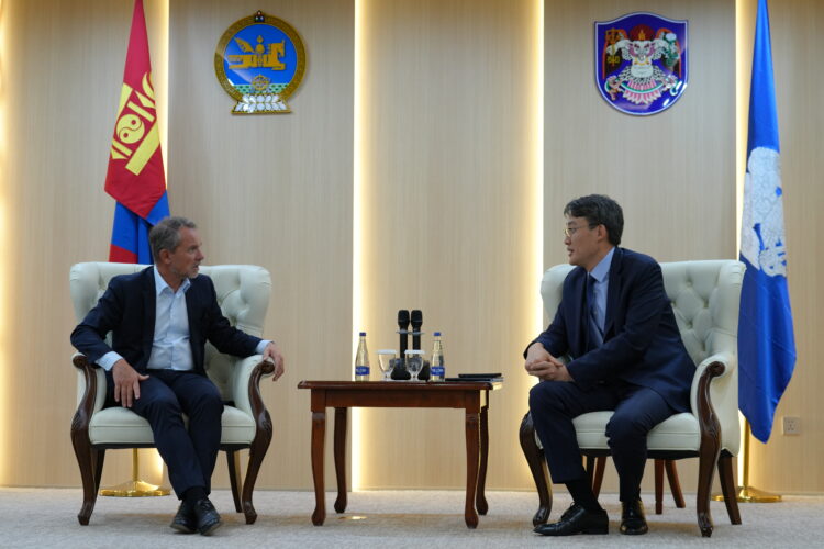 Дэлхийн шингэрүүлсэн хийн холбоотой хамтран ажиллах боломжийн талаар санал солилцлоо