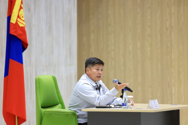 Нийслэлийн 2025-2026 оны өвөлжилтийн бэлтгэл ажлыг агаарын бохирдлыг бууруулах ажлуудтай хослуулан чанартай гүйцэтгэхийг үүрэг болгов