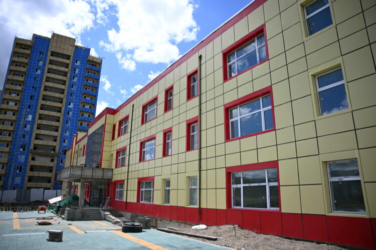 Сургууль, цэцэрлэгийн анги засвар, шугам сүлжээ, дулаан хангамж зэрэг өвөлжилтийн бэлтгэл ажил 82 хувьтай үргэлжилж байна