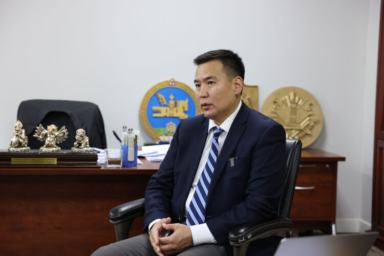 Д.Амгалан: Хууль, эрх зүйн шинэчлэл хийснээр Улаанбаатар хот тэлж хөгжих боломжтой болсон