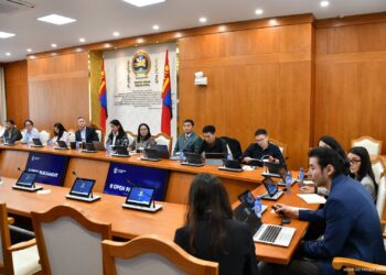 ‘Нээлттэй парламент’ хөтөлбөрийн хэрэгжилтийн явцыг танилцууллаа