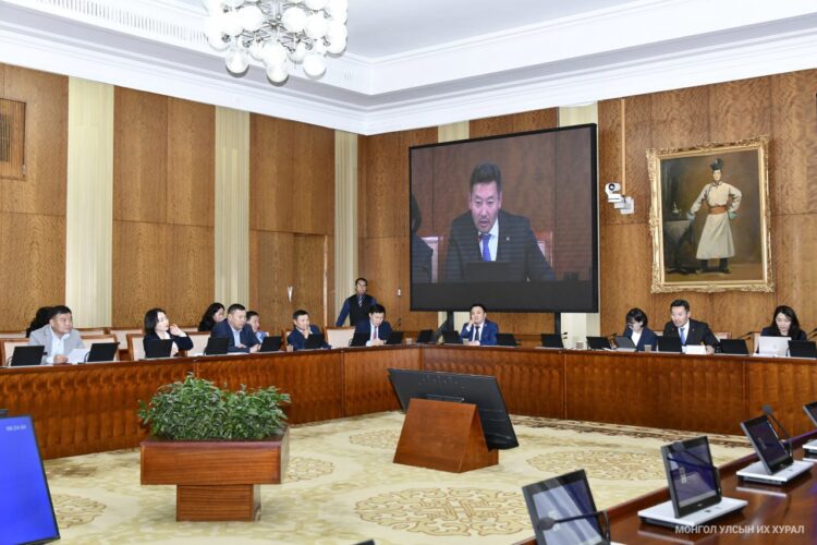 Өнөөдөр УИХ дахь намын бүлгүүд хуралдана