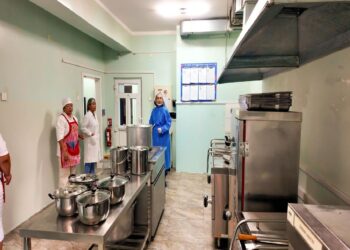 Сургууль, цэцэрлэгийн хоол үйлдвэрлэлд урьдчилсан хяналт шалгалт хийж байна