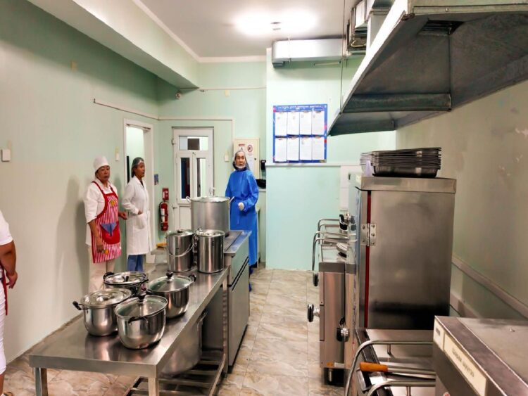 Сургууль, цэцэрлэгийн хоол үйлдвэрлэлд урьдчилсан хяналт шалгалт хийж байна