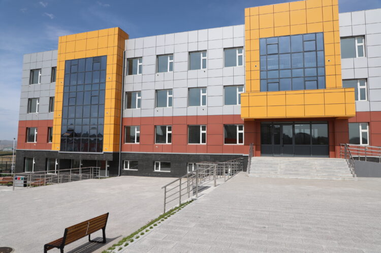 Хан-Уул дүүрэгт 640 хүүхдийн суудалтай сургууль ашиглалтад орлоо