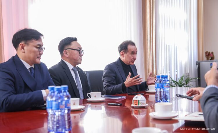 Байнгын хорооны дарга Д.Цогтбаатар “Эрүү шүүлтээс урьдчилан сэргийлэх нийгэмлэг” олон улсын байгууллагын төлөөллийг хүлээн авч уулзлаа