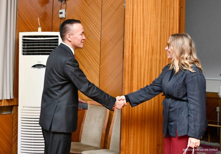 УИХ-ын Тамгын газрын дэд дарга Ү.Амарбат Швейцарын парламентын Тамгын газрын төлөөллийг хүлээн авч уулзлаа