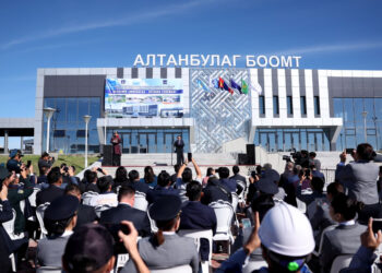 Алтанбулаг боомтыг шинэчилснээр өдөрт нэвтрэх зорчигчдын тоо гурав, ачаа тээврийн урсгал дөрөв дахин нэмэгдэх боломжтой боллоо