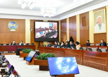 ТБХ, ЭЗБХ: Байнгын хороодын хамтарсан хуралдаанаар 2026 оны төсвийн хүрээний мэдэгдэл, 2027-2028 оны төсвийн төсөөллийн тухай хуульд өөрчлөлт оруулах тухай хуулийн төслийг хэлэлцлээ