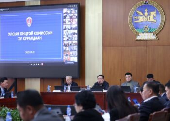 УЛС ТӨРЖИЛТИЙН ШУУРГА ӨДӨӨХ БИШ ХАРИН АЖЛАА ХИЙЖ, ЦАГ АГААРЫН ХҮНДРЭЛЭЭС СЭРГИЙЛЭХИЙГ ЕРӨНХИЙ САЙД Г.ЗАНДАНШАТАР САНУУЛЛАА