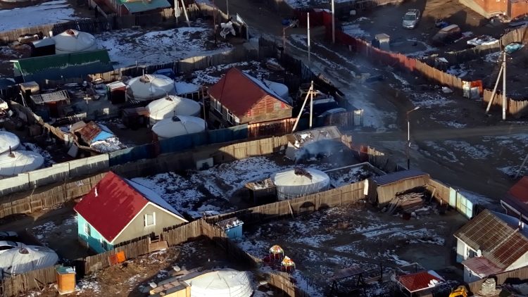 Айл өрх, ААН-ийн яндангаас гарах утааг дрон ашиглан хянах туршилтын ажлыг хийж байна