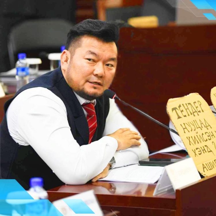 Гэр бүлийн хүчирхийллийн яллагдагч болсон НИТХ-ын  төлөөлөгч Б.Эрдэнэсүх батлан даалтаар суллагджээ