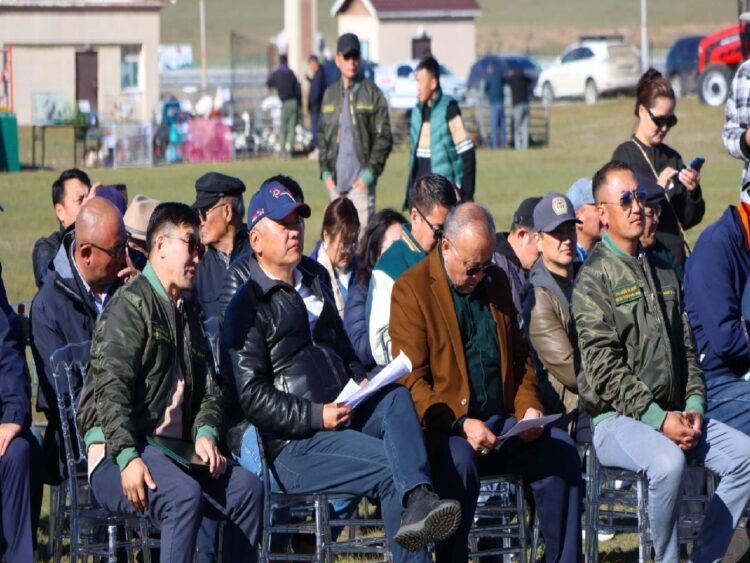 “Шилмэл мал-2025” үзэсгэлэн, дуудлага худалдаа боллоо