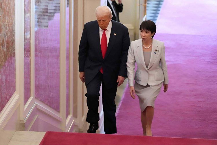 Д.Трамп Япон улсад айлчиллаа