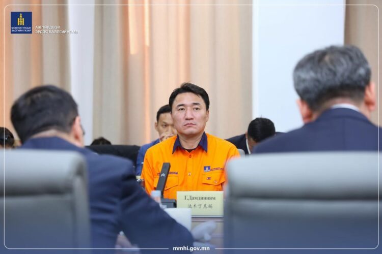 ЭКСПОРТЫГ НЭМЭГДҮҮЛЖ, ХУДАЛДААГ ДЭМЖИХ АЖЛЫН ХЭСЭГ ГАНЦМОД БООМТОД АЖИЛЛАЛАА