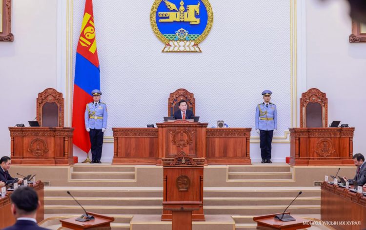 УИХ-ын дарга Н.Учрал: Үндсэн хуулиа дээдлэн сахих, эрх, үүргийн нэгдлийг хангах, тэгш эрх, шударга ёс энэ танхимаас эхэлж байх ёстой