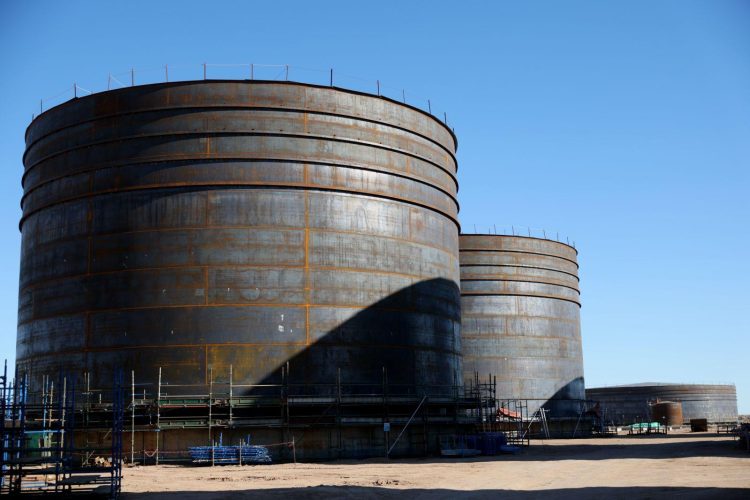 Г.Занданшатар: Газрын тос боловсруулах үйлдвэрийг 2027 онд ашиглалтад оруулахаар төлөвлөж байна