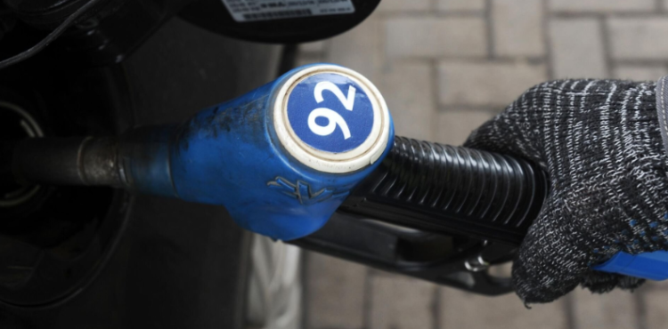 Улсын хэмжээнд нийт 143 вагон АИ-92 автобензин байна гэв