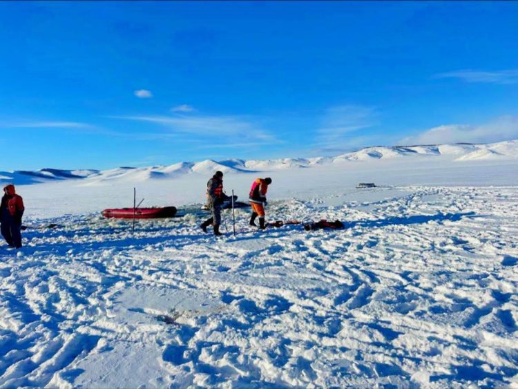 ОБЕГ: Гол, нуурын мөсөн дээгүүр зорчиж, эрүүл мэнд, амь насаа эрсдэлд оруулахгүй байхыг онцгойлон анхааруулж байна