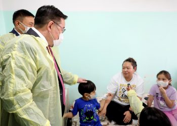 Г.ЗАНДАНШАТАР: ЗАСГИЙН ГАЗРЫН НӨӨЦ ХӨРӨНГӨӨС ЭМЧ, ЭМНЭЛГИЙН АЖИЛТНУУДЫН ИЛҮҮ ЦАГИЙН УРАМШУУЛАЛД ЗОРИУЛЖ НЭГ ТЭРБУМ ТӨГРӨГ ГАРГАНА