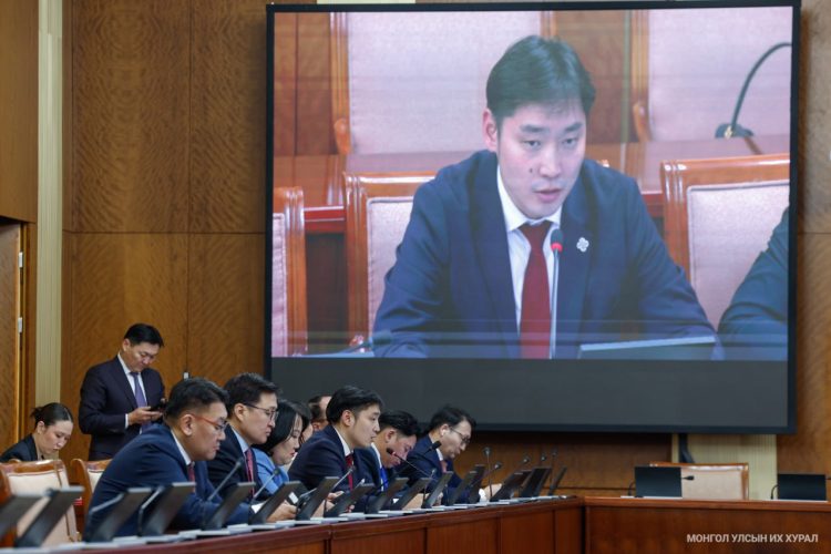 “Монгол Улсыг 2026-2030 онд хөгжүүлэх таван жилийн үндсэн чиглэл батлах тухай” Улсын Их Хурлын тогтоолын төслийн анхны хэлэлцүүлгийг хийлээ