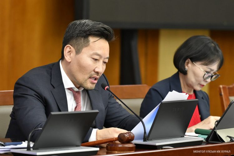 ТБХ:Монгол Улсын 2026 оны төсвийн тухай хуулийн төслүүдийн гурав дахь хэлэлцүүлгийг хийжээ