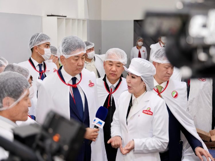 “Хүнсний хувьсгал”-ын үр дүнд “Газар шим үйлдвэр” ХК үйлдвэрийн хүчин чадлаа хоёр дахин нэмэгдүүлжээ