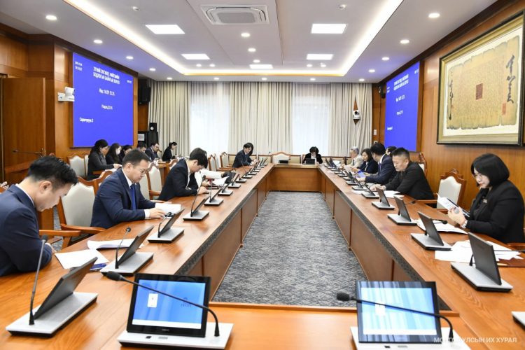 ХХНББХ: Шинжлэх ухаан, технологийн тухай хуульд нэмэлт, өөрчлөлт оруулах тухай хуулийн төслийг хэлэлцэхийг дэмжлээ