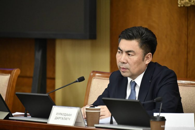 ТБХ: Үл хөдлөх хөрөнгө борлуулахад төлдөг 2.0 хувийн татварыг хүчингүй болгохтой холбоотой “Засгийн газарт чиглэл өгөх тухай” тогтоолын төслийг хэлэлцэхийг дэмжлээ
