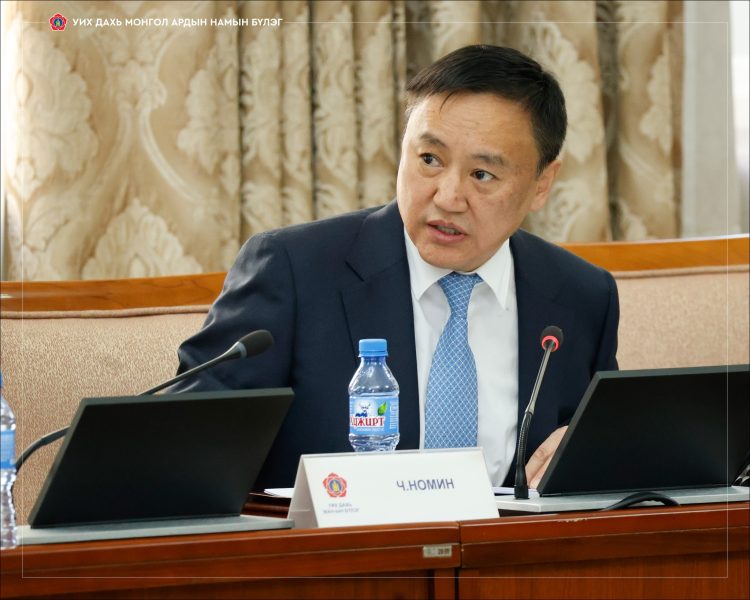 Ж.Чинбүрэн: Нийслэлд өвчлөл буурч байгаа нь сурагчдыг цахимд шилжүүлж, амны хаалтын хэрэглээ нэмэгдсэн